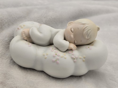 Vintageprecious moment safe - moment, ''safe